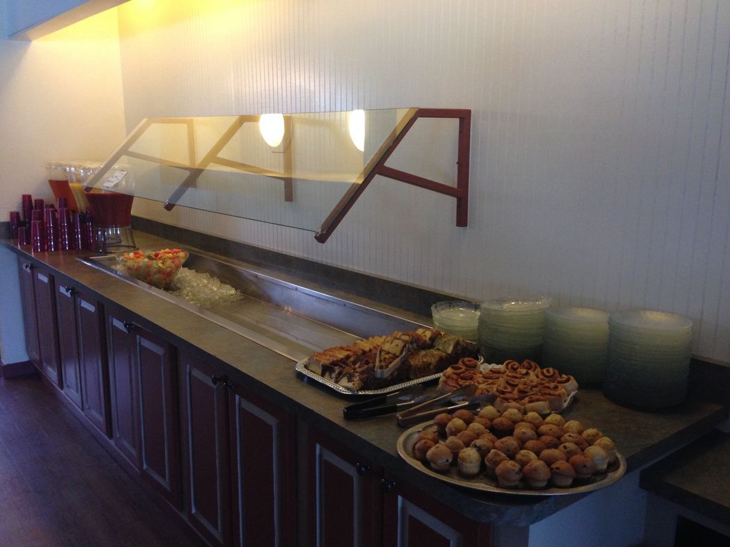 Charlmont Restaurant Sunday brunch buffet